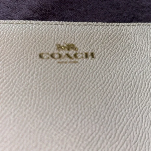 🇺🇸Coach Wristlet🇺🇸 - Picture 5 of 5